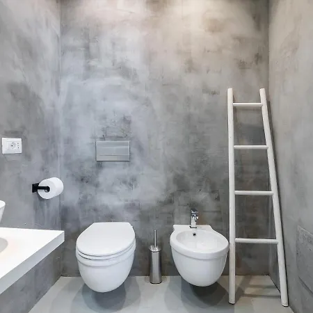 Ex Magazzini בית הארחה קליארי